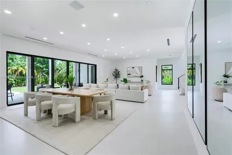 6401 SW 84th Street Miami FL 33143