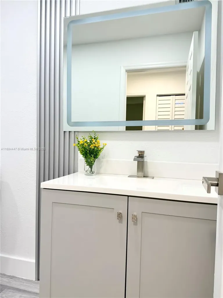 2850 NW 12th Court Fort Lauderdale FL 33311