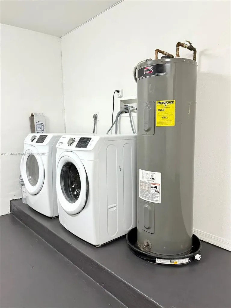 2850 NW 12th Court Fort Lauderdale FL 33311