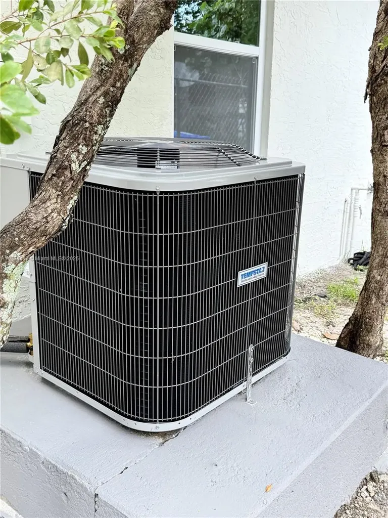 2850 NW 12th Court Fort Lauderdale FL 33311