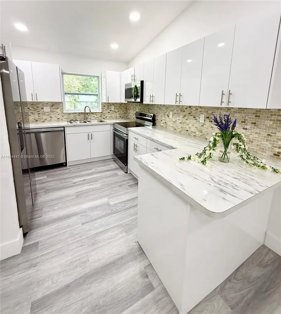 2850 NW 12th Court Fort Lauderdale FL 33311