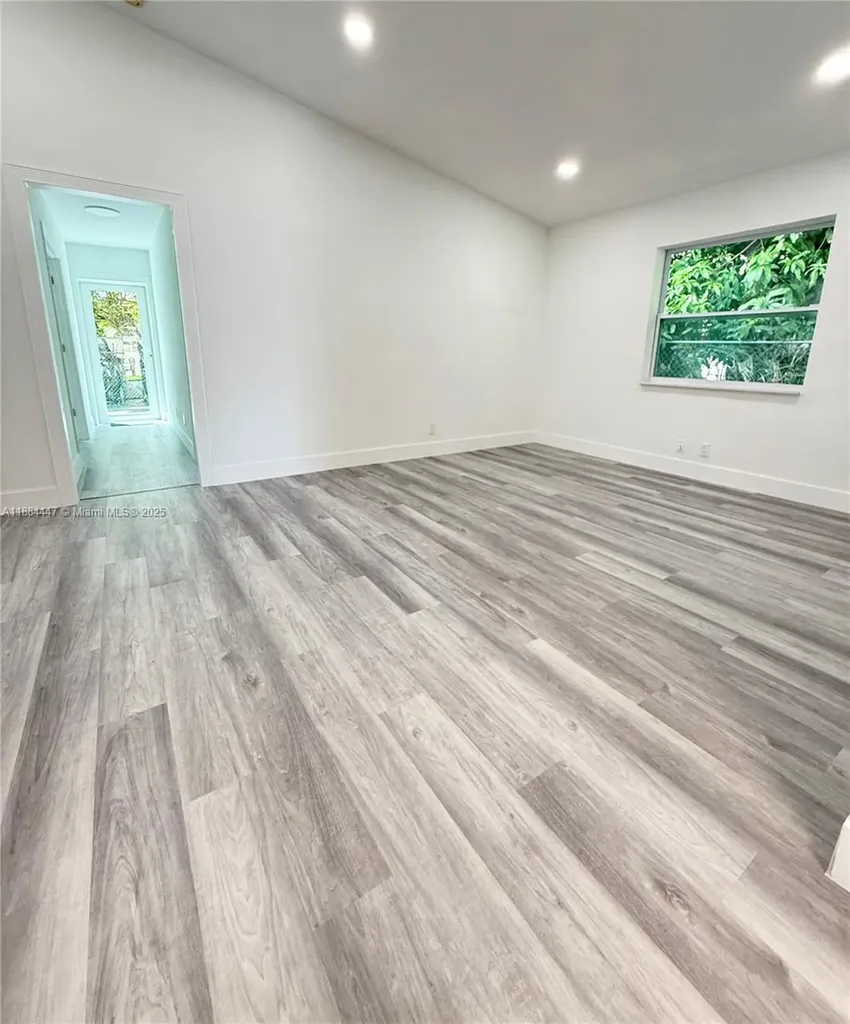 2850 NW 12th Court Fort Lauderdale FL 33311