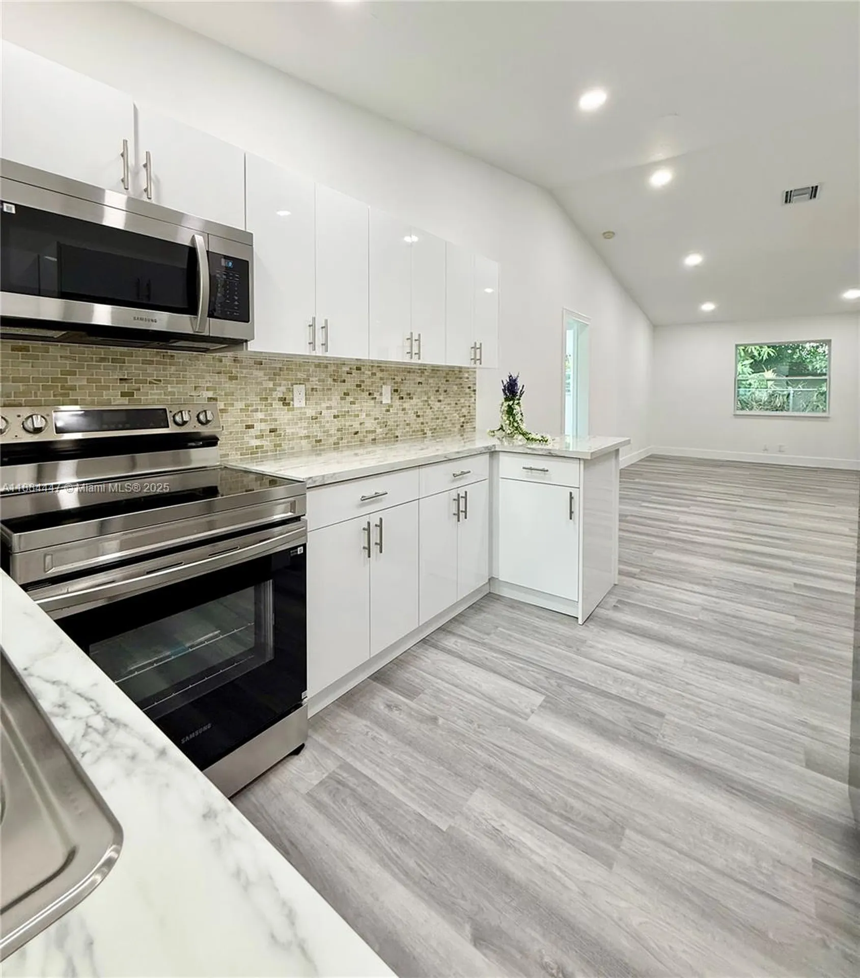 2850 NW 12th Court Fort Lauderdale FL 33311