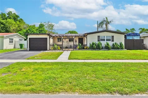 421 SW 64th Way Pembroke Pines FL 33023