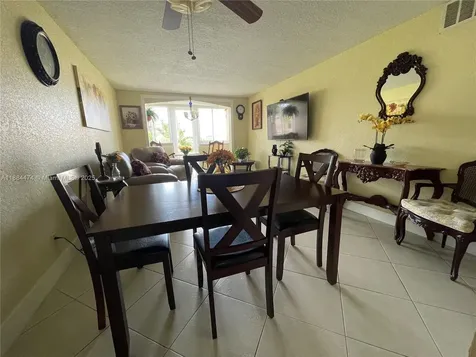 9041 Sunrise Lakes Boulevard Sunrise FL 33322
