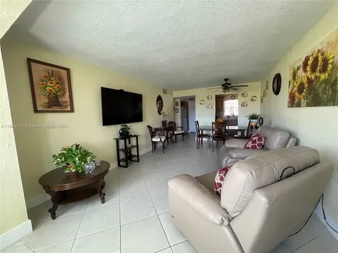 9041 Sunrise Lakes Boulevard Sunrise FL 33322