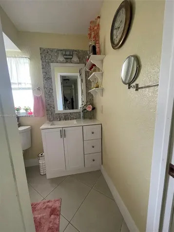 9041 Sunrise Lakes Boulevard Sunrise FL 33322