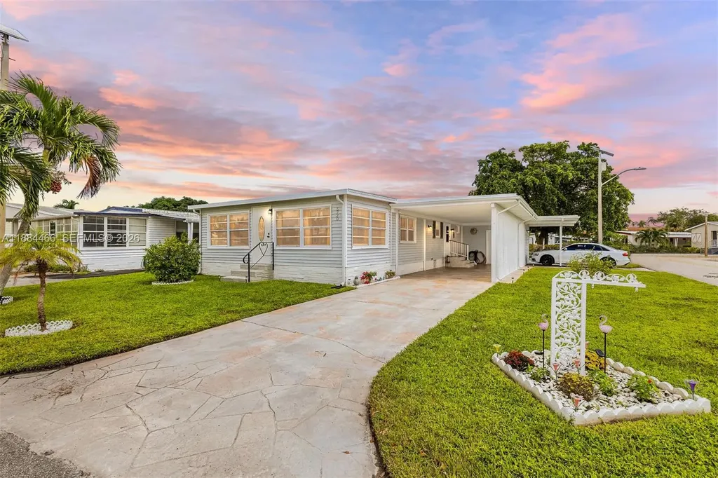 5720 Lakeshore Drive Dania Beach FL 33312