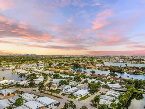 5720 Lakeshore Drive Dania Beach FL 33312