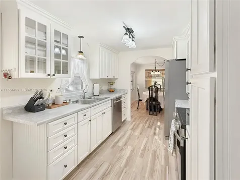 5720 Lakeshore Drive Dania Beach FL 33312