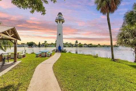 5720 Lakeshore Drive Dania Beach FL 33312