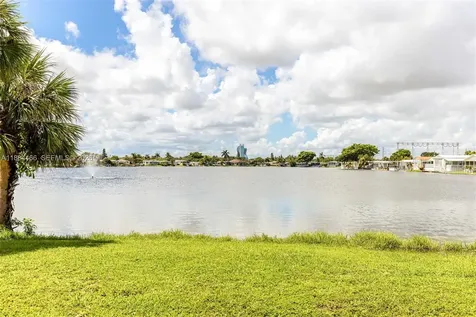 5720 Lakeshore Drive Dania Beach FL 33312