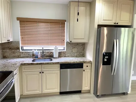 18052 S 105th Avenue S Boca Raton FL 33498