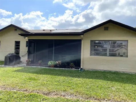 18052 S 105th Avenue S Boca Raton FL 33498