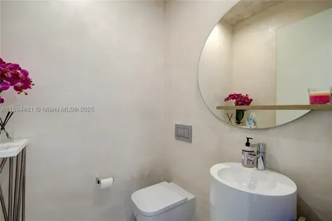 18501 Collins Avenue Sunny Isles Beach FL 33160
