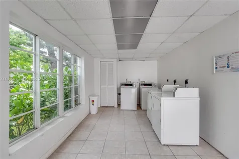 1241 14th Street Miami Beach FL 33139