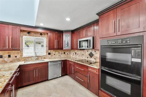 1018 NW 132nd Avenue Sunrise FL 33323