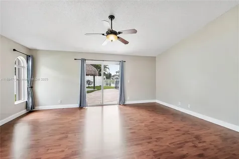 1018 NW 132nd Avenue Sunrise FL 33323