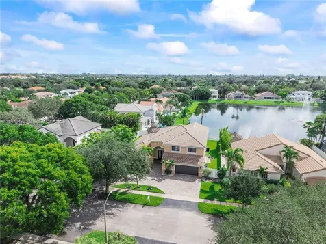 1018 NW 132nd Avenue Sunrise FL 33323