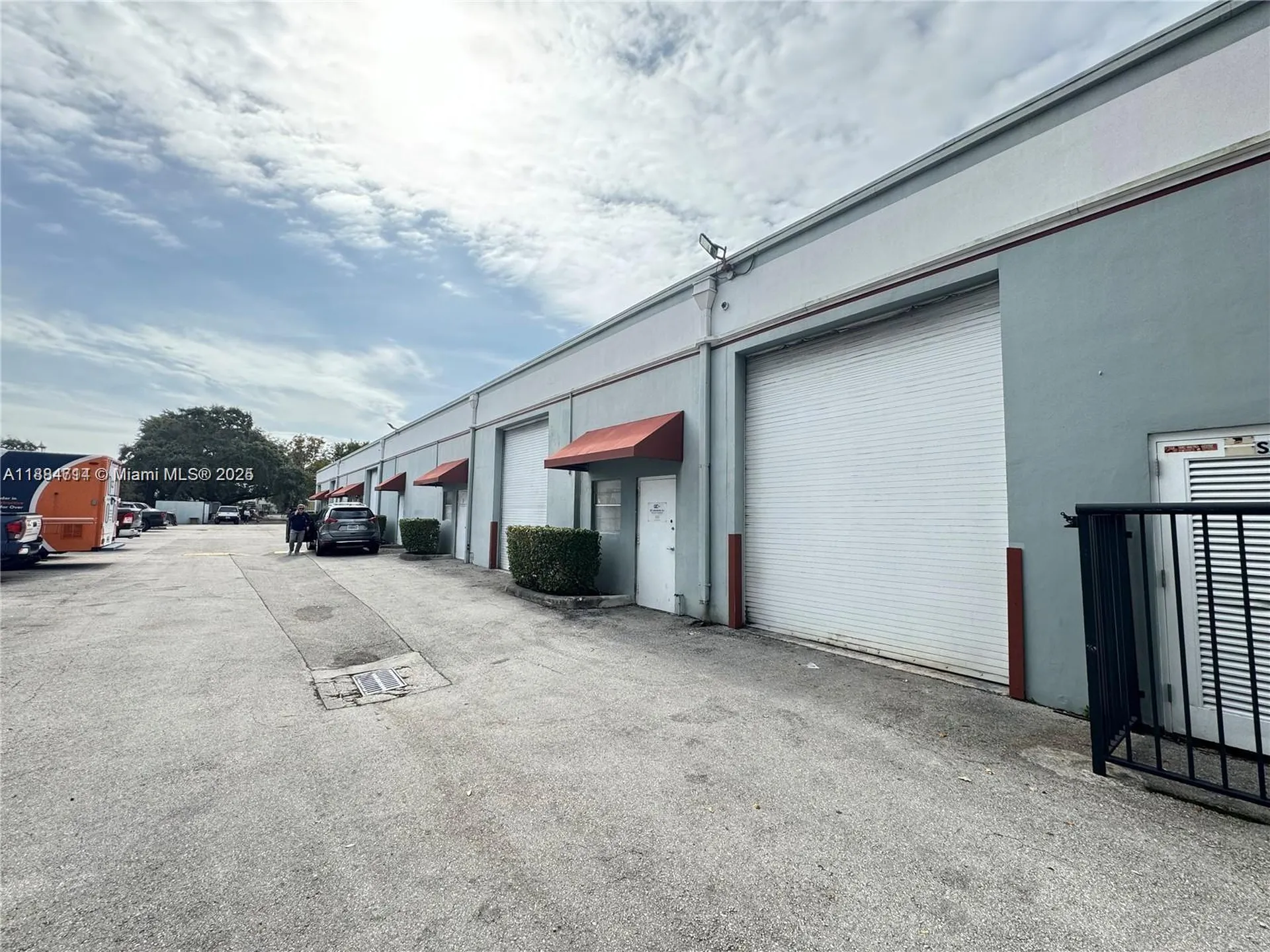 2870 Stirling Road Hollywood FL 33020