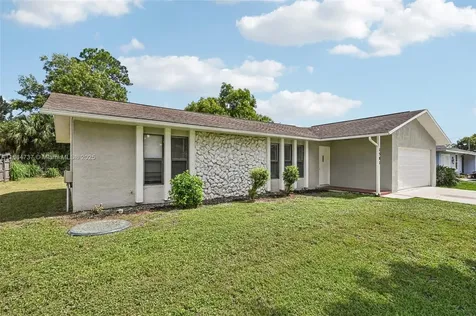 1581 SE Coply Street Port St. Lucie FL 34983