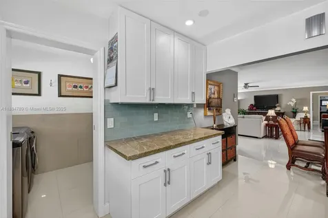 2833 NW 10th Avenue Wilton Manors FL 33311