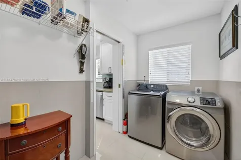 2833 NW 10th Avenue Wilton Manors FL 33311