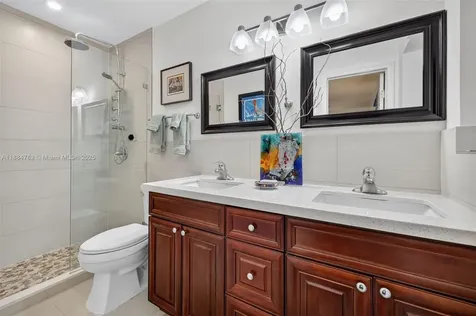 2833 NW 10th Avenue Wilton Manors FL 33311
