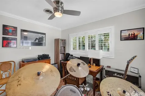 2833 NW 10th Avenue Wilton Manors FL 33311
