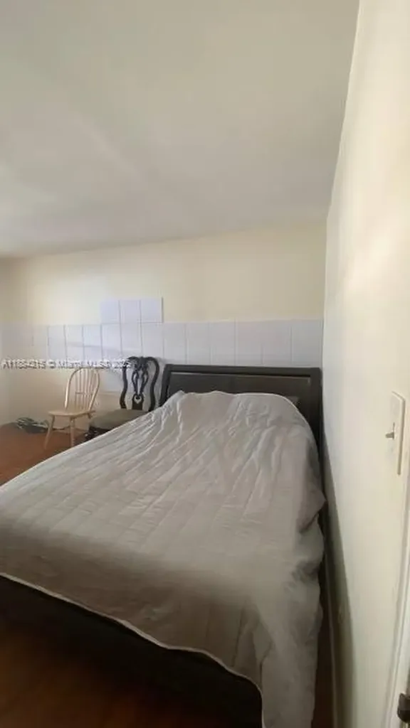 1843 Wiley Street Hollywood FL 33020