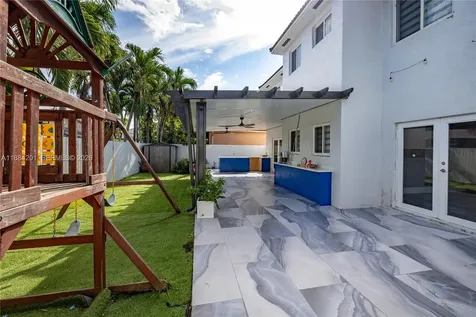 15981 SW 54th Terrace Miami FL 33185