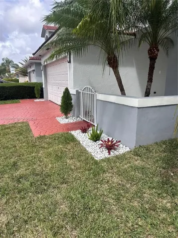 15981 SW 54th Terrace Miami FL 33185