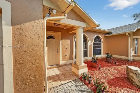 3214 SE West Snow Road Port St. Lucie FL 34984