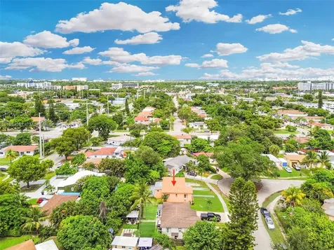 15770 NE 18th Court North Miami Beach FL 33162