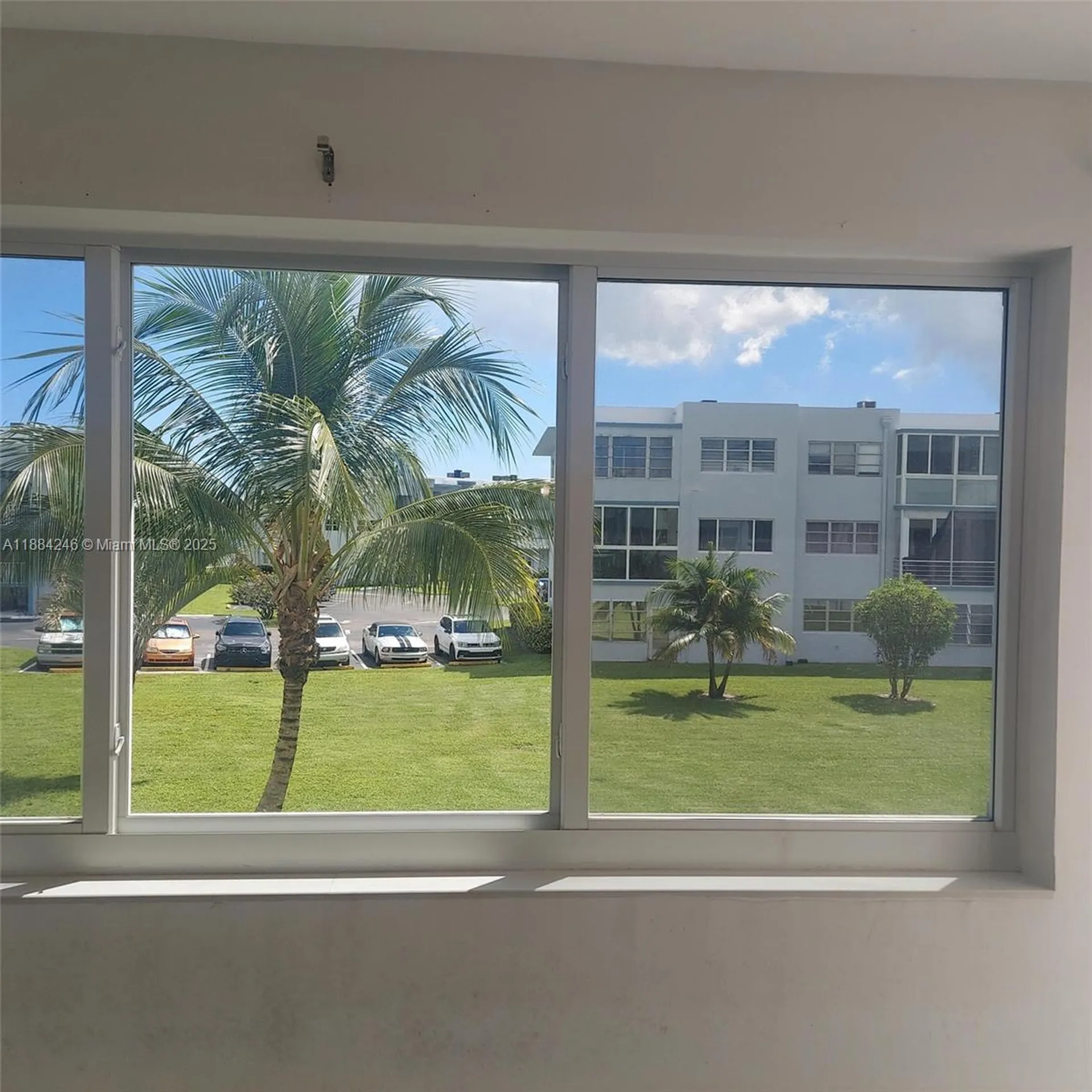 2300 Park Lane Hollywood FL 33021