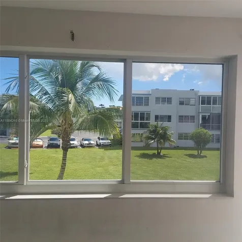2300 Park Lane Hollywood FL 33021