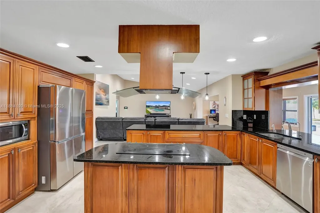 10419 NW 1st Place Coral Springs FL 33071