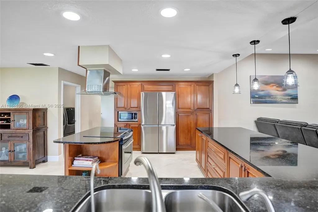 10419 NW 1st Place Coral Springs FL 33071