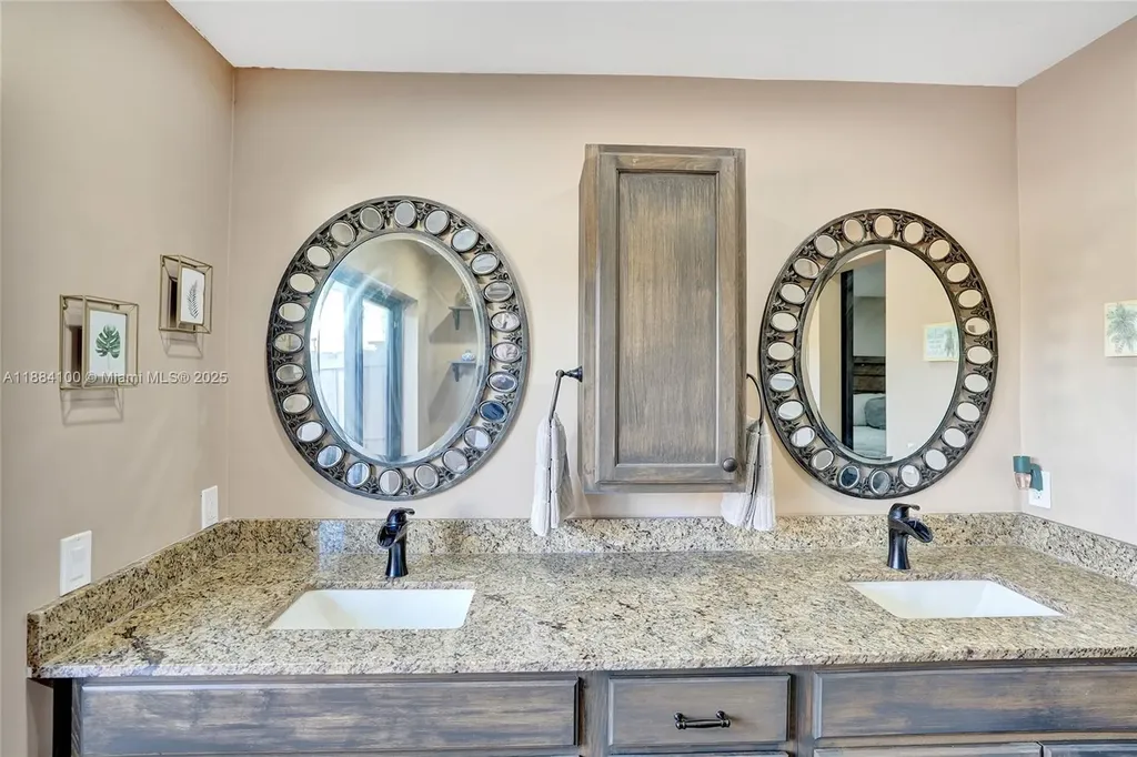 10419 NW 1st Place Coral Springs FL 33071