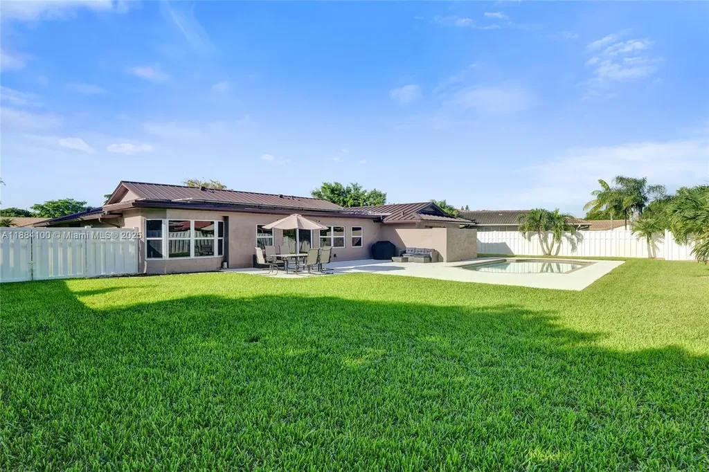 10419 NW 1st Place Coral Springs FL 33071