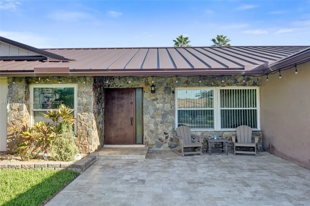 10419 NW 1st Place Coral Springs FL 33071