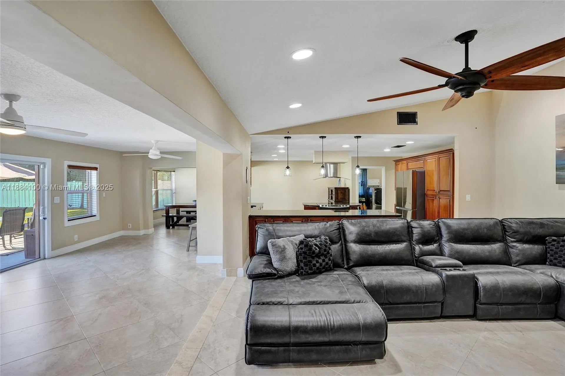 10419 NW 1st Place Coral Springs FL 33071