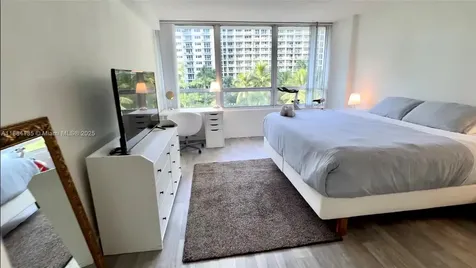 1500 Bay Road Miami Beach FL 33139