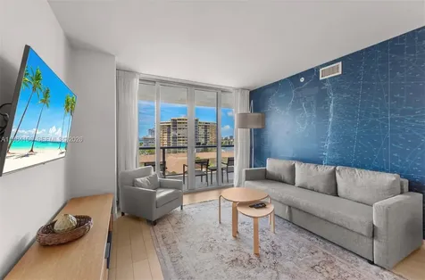 Hallandale Beach FL 33009