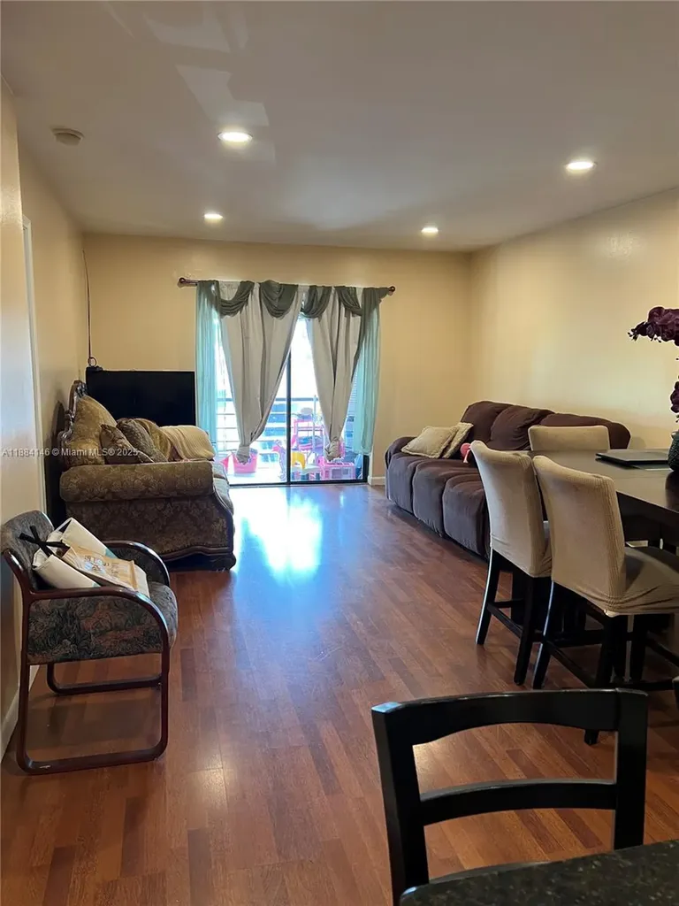 3361 NW 85th Avenue Coral Springs FL 33065