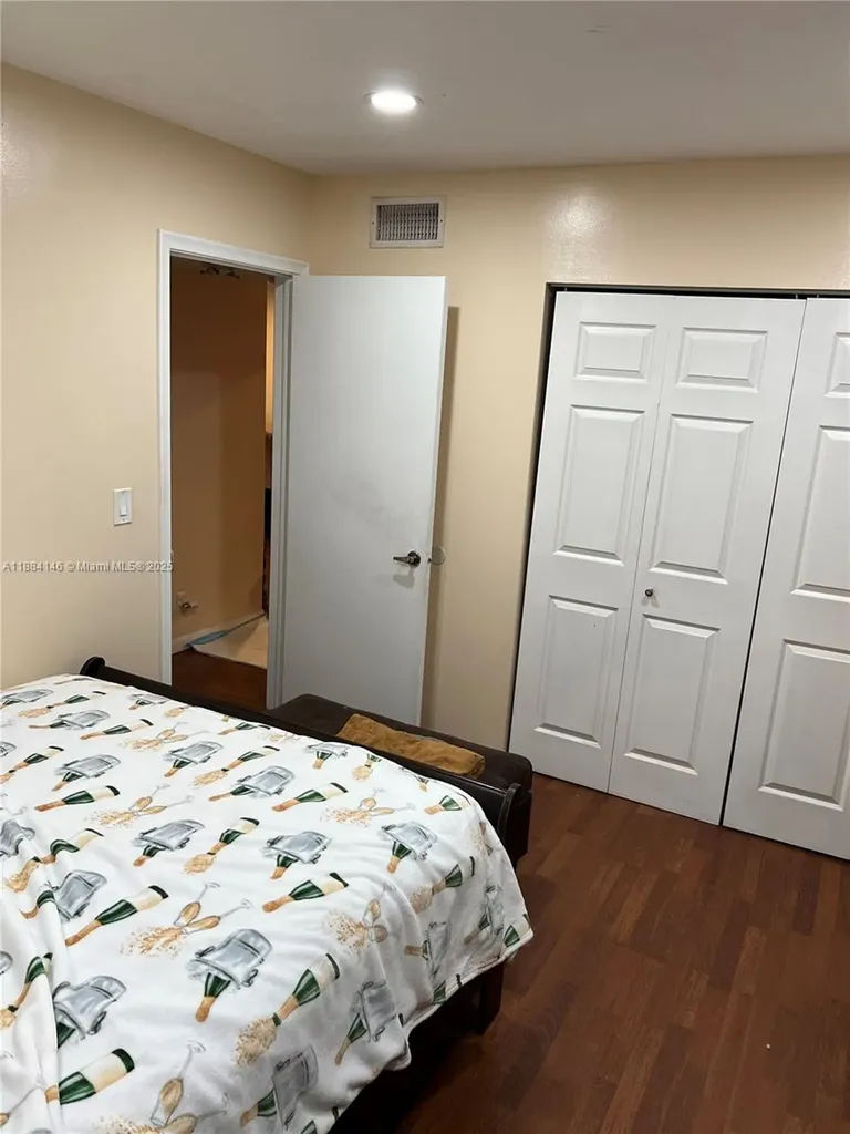 3361 NW 85th Avenue Coral Springs FL 33065