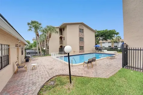 3361 NW 85th Avenue Coral Springs FL 33065