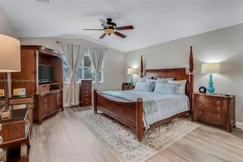 1036 NW 187th Avenue Pembroke Pines FL 33029
