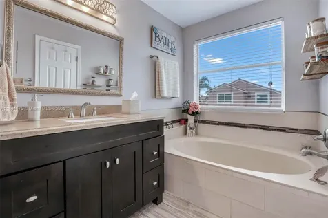 1036 NW 187th Avenue Pembroke Pines FL 33029