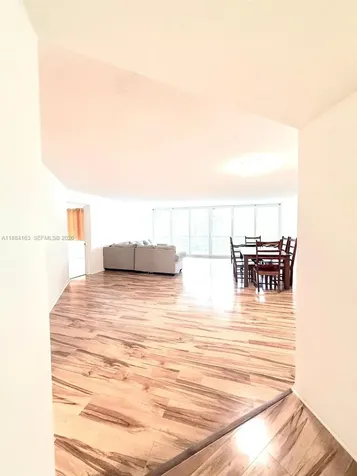 1201 NE 191st Street Miami FL 33179